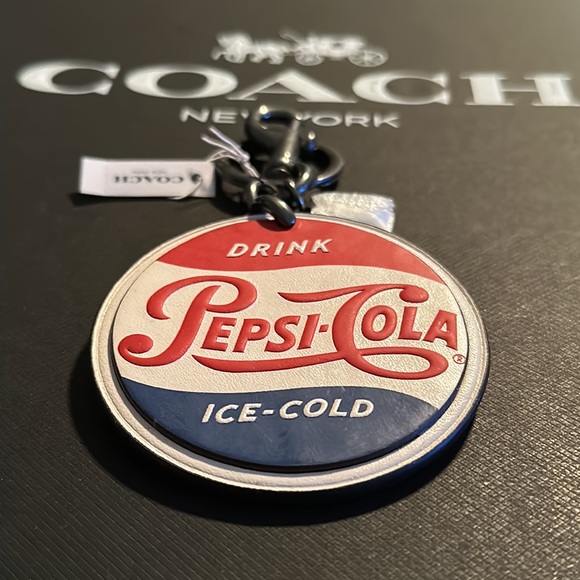 NWT Coach Pepsi Keychain FOB Leather Drink Soda Pop Logo Bag Charm Rare - Picture 4 of 7